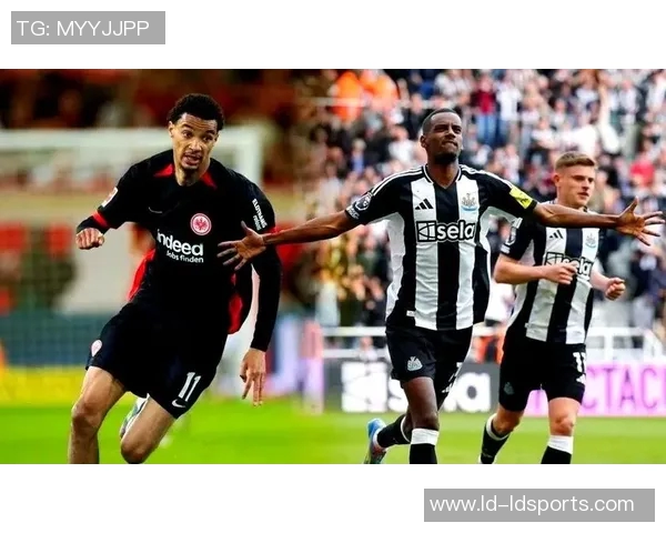 卡拉格建议伊萨克与埃基蒂克双双首发提升球队攻击力